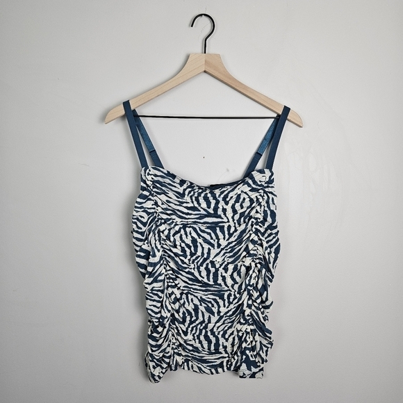 Torrid Stretch Mesh Cropped Shirred Cami Zebra White - Picture 11 of 12